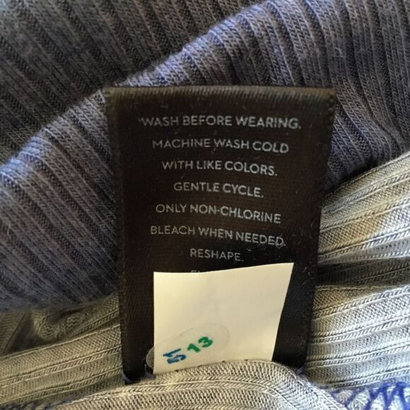 Women’s Size XL Simply Vera by Vera Wang Long Sleeve Knit Shirt - Picture 10 of 10